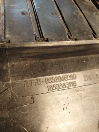 9652946080 9653426780 Передняя панель крепления облицовки (телевизор) Citroen C4 1 Арт e8497451, вид 4