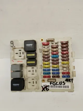 2M5T14A073BE Блок предохранителей Ford Focus 1 Арт e8518105, вид 1