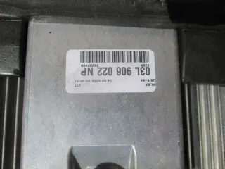 03L906022NP Блок управления двигателем Audi A4 B8 Арт e8532337, вид 2