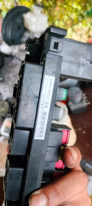 82241ag000 Блок предохранителей Subaru Legacy 4 Арт e8538432, вид 2