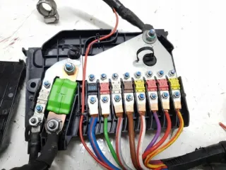 18023-19041 Блок предохранителей Ford Kuga 2 Арт e8544960, вид 4