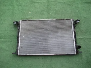 8W0121251AA Радиатор (основной) Audi A4 B9 Арт e8554904, вид 2