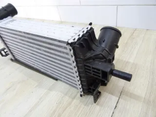CV61-9L440-VD Интеркулер Ford Focus 3 Арт e8586827, вид 3