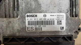 0281013409 Блок управления двигателем Opel Signum Арт e8689671, вид 4