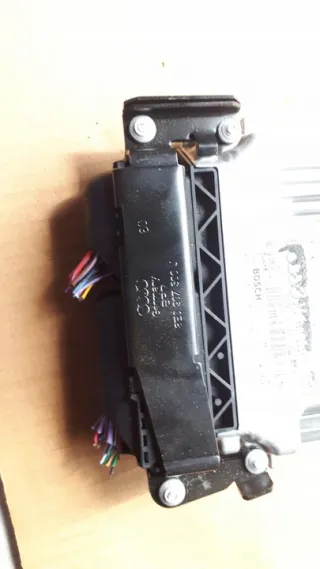 8K1907115M Блок управления двигателем Audi A4 B8 Арт e8706999, вид 4