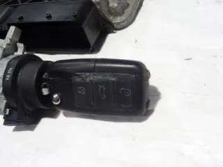 03G906021KK 1K0920863B 0281013228 1K0905851B 1K0953513A Блок управления двигателем Volkswagen Golf 5 Арт e8729837, вид 6
