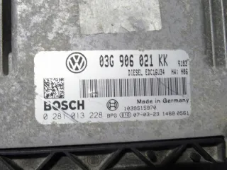 03G906021KK 1K0920863B 0281013228 1K0905851B 1K0953513A Блок управления двигателем Volkswagen Golf 5 Арт e8729837, вид 10
