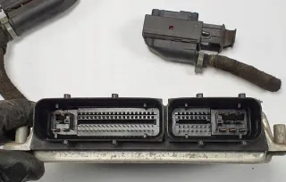 8N0906018Q 0261206439 Блок управления двигателем Audi TT 1 Арт e8905323, вид 2