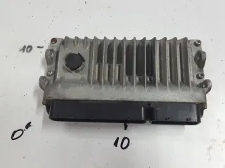  89661-0DF50 Блок управления двигателем Toyota Yaris 3 Арт e8929045, вид 1
