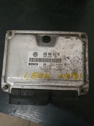 038906012HE 0281011313 Блок управления двигателем Seat Leon 1 Арт e8957714, вид 1