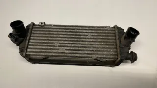 282702A850 282712A850 Интеркулер Kia Sportage 3 Арт e8973861, вид 2