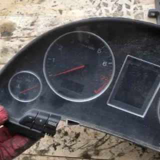 8E0920900F Щиток приборов (приборная панель) Audi A4 B6 Арт e9044571, вид 3