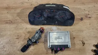 3B0907401J 0281010147 Блок управления двигателем Volkswagen Passat B5 Арт e9050228, вид 1