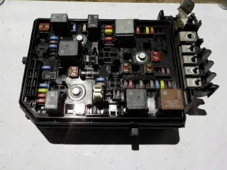 39040852 Блок предохранителей Opel Astra K Арт e9062773, вид 1
