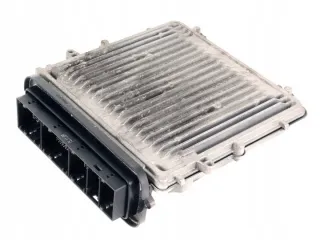 13618509757 8509757 0281016728 Блок управления двигателем BMW 5 F10/F11/GT F07 Арт e9072472, вид 3