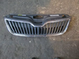 5JA853668 Решетка радиатора Skoda Fabia 3 Арт e9075067, вид 1