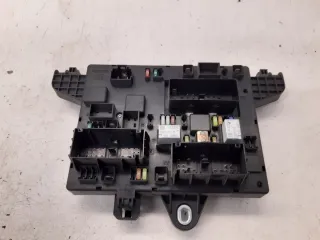 13449201 Блок предохранителей Opel Astra J Арт e9118792, вид 2