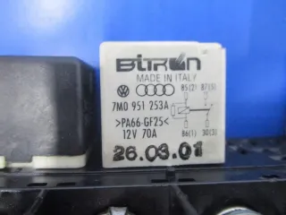 8D1941824 8D0937503E 8L0941822 Блок предохранителей Seat Leon 1 Арт e9137427, вид 5