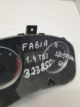 5J0920810C Щиток приборов (приборная панель) Skoda Fabia 2 Арт e9156858, вид 2