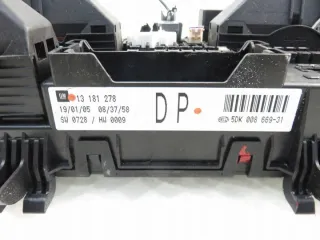 13181278DP Блок предохранителей Opel Astra H Арт e9157884, вид 3