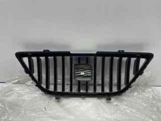 6J0853651 Решетка радиатора Seat Ibiza 4 Арт e9160758, вид 5
