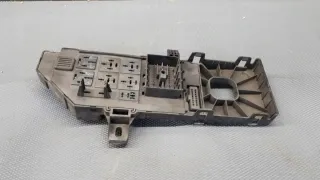 24400590AA Блок предохранителей Opel Vectra C  Арт e9180964, вид 4