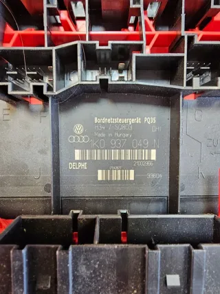 1K0937049N Блок предохранителей Seat Toledo 3 Арт e9187413, вид 2
