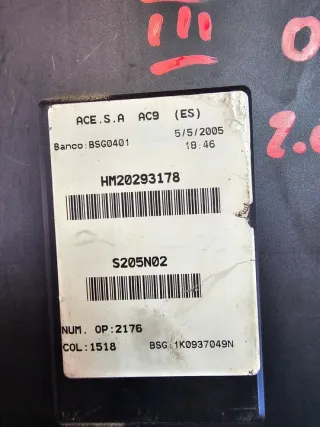 1K0937049N Блок предохранителей Seat Toledo 3 Арт e9187413, вид 3