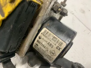 476606747R Блок ABS Renault Megane 3 Арт e9196809, вид 3