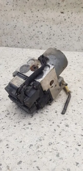 0273004621 0265216872 8200085584 Блок ABS Renault Clio 2 Арт e9220558, вид 3