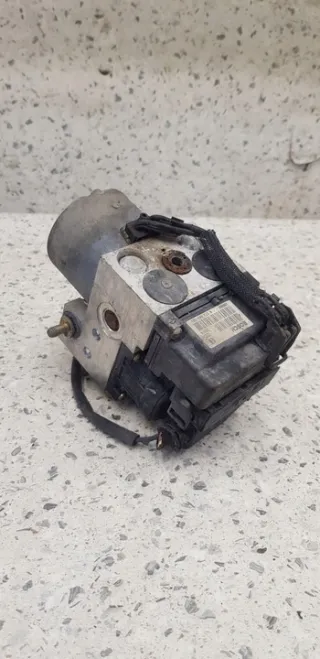 0273004621 0265216872 8200085584 Блок ABS Renault Clio 2 Арт e9220558, вид 4