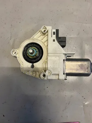 4F0959802C Моторчик стеклоподъемника Audi A6 C6 (S6,RS6) Арт e9230473, вид 2