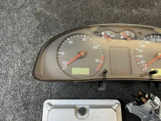038906018FS Блок управления двигателем Volkswagen Passat B5 Арт e9239799, вид 3