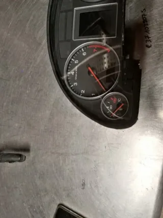 8E0920900L Щиток приборов (приборная панель) Audi A4 B6 Арт e9242877, вид 3