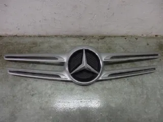 A1668880323 Решетка радиатора Mercedes ML/GLE W166 Арт e9252540, вид 1