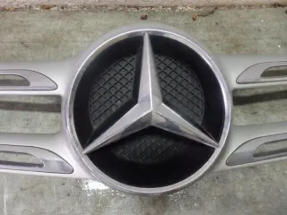 A1668880323 Решетка радиатора Mercedes ML/GLE W166 Арт e9252540, вид 4