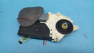 807310002R 978931015 978403101 Моторчик стеклоподъемника Renault Laguna 3 Арт e9258596, вид 3