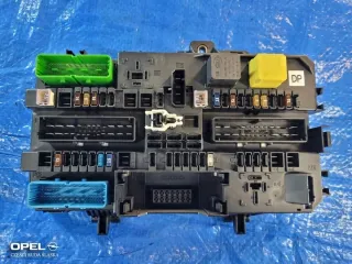 13181278 Блок предохранителей Opel Astra H Арт e9276465, вид 1
