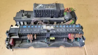8364542 Блок предохранителей BMW 3 E46 Арт e9312168, вид 1