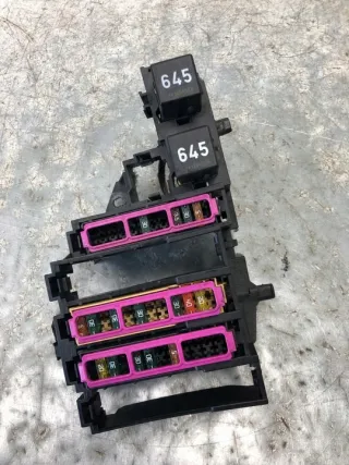 8T8971845 Блок предохранителей Audi A4 B8 Арт e9367812, вид 2