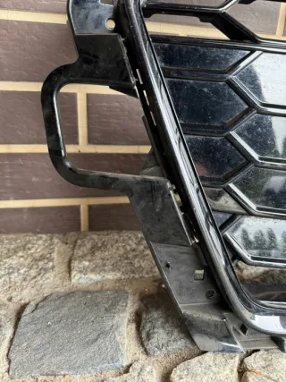 8W0853651DT Решетка радиатора Audi A4 B9 Арт e9375764, вид 4