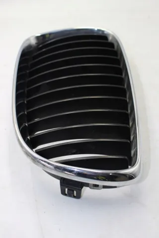 7179655 Решетка радиатора BMW 1 E81/E82/E87/E88 Арт e9375937, вид 4