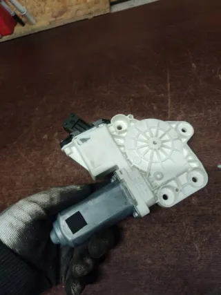 4F0959801C Моторчик стеклоподъемника Audi A6 C6 (S6,RS6) Арт e9376178, вид 4
