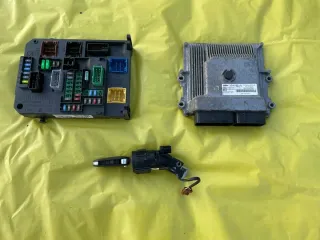 9818160080 9806687880 Блок управления двигателем Peugeot 308 2 Арт e9381377, вид 1