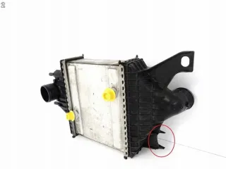 FPLA-6K775-AB EM831001 LR062405 FPLA6K775AB GL2508 Интеркулер Jaguar XF 260 Арт e9390951, вид 3