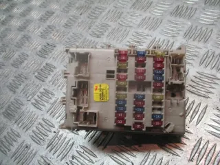 243505M300 Блок предохранителей Nissan Almera N16 Арт e9391574, вид 1