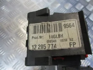 13205774 Блок предохранителей Opel Vectra C  Арт e9391727, вид 2