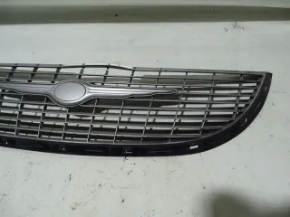 4857522AA Решетка радиатора Chrysler Voyager 4 Арт e9397692, вид 3