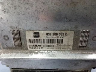 03E906033D Блок управления двигателем Seat Ibiza 3 Арт e9403181, вид 2