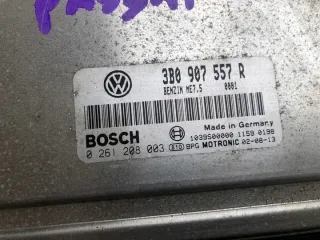 3B0907557R Блок управления двигателем Volkswagen Passat B5 Арт e9403887, вид 3
